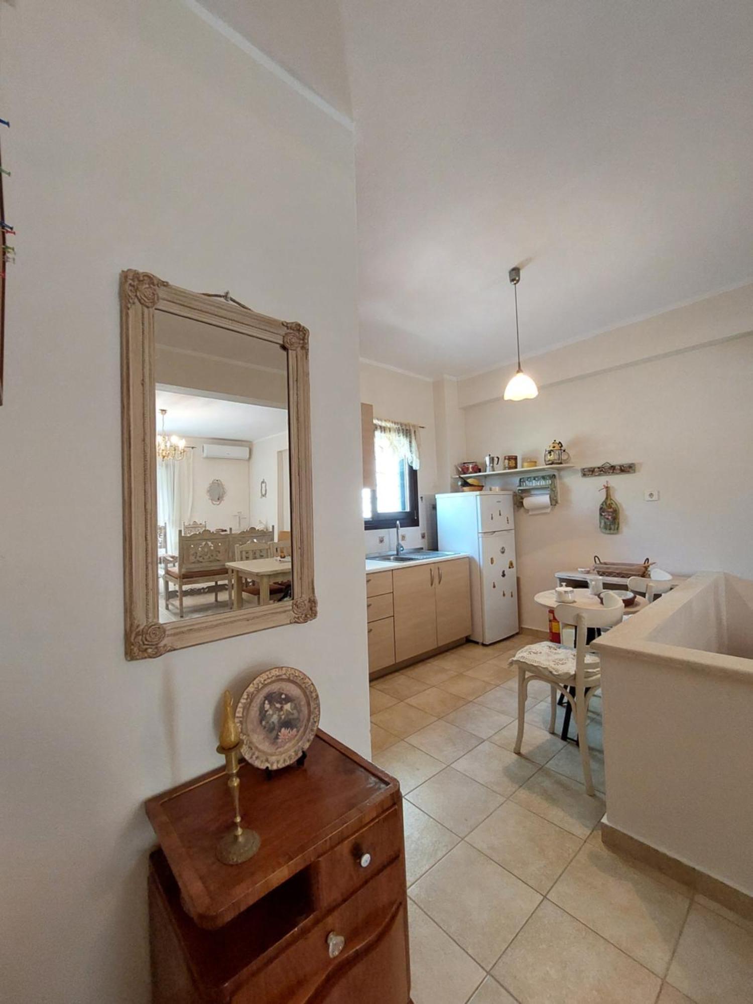 Apartment Antique 2 *